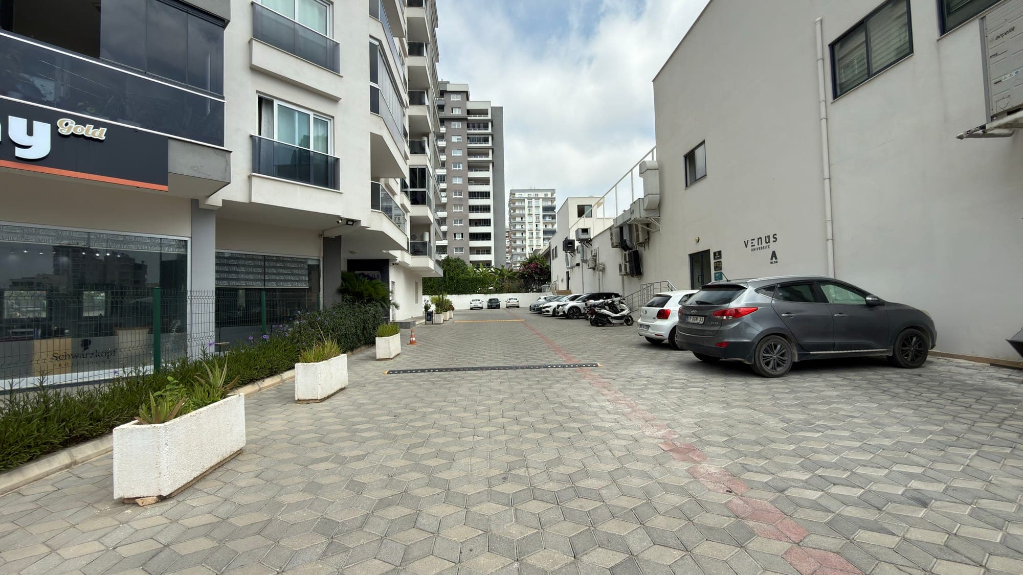 TURYAP SİSTEM'DEN ÜNİVERSİTE CADDESİNDE 2+1 SATILIK DAİRE